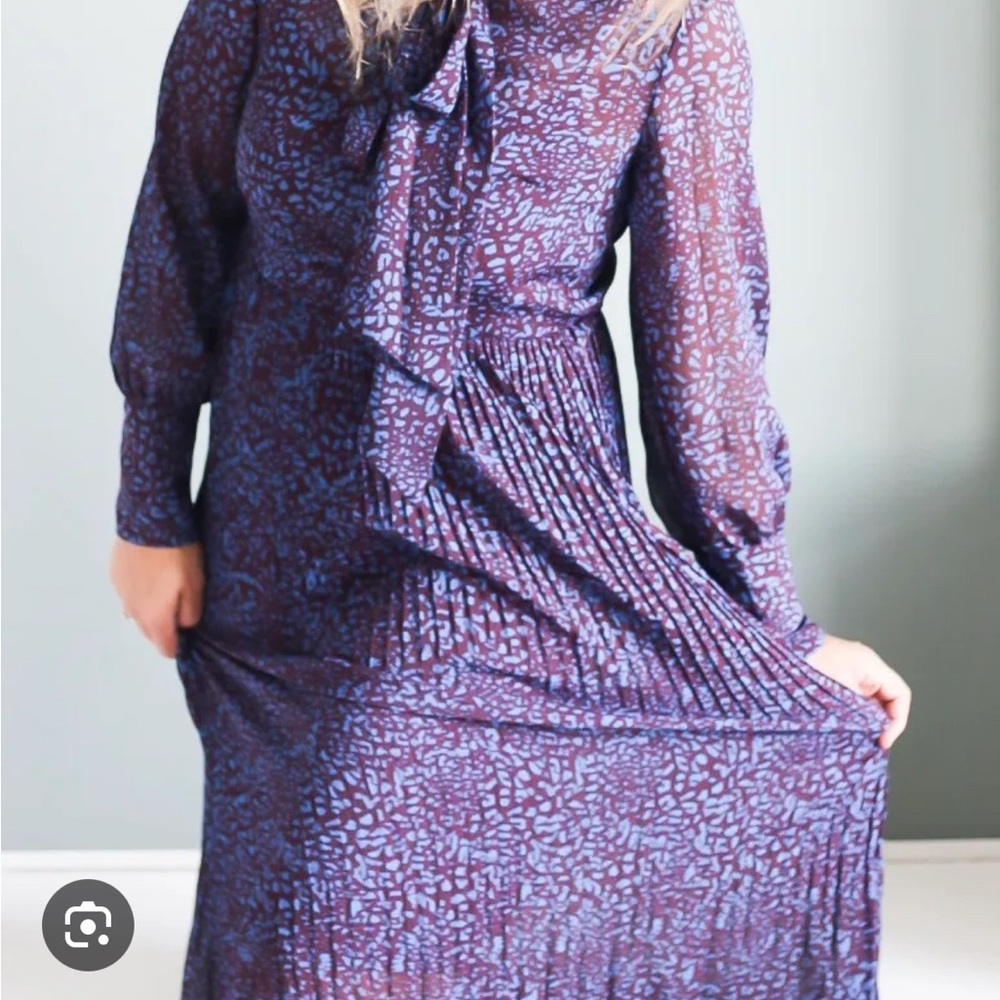 A New Day Purple Long Sleeve V-Neck Gown